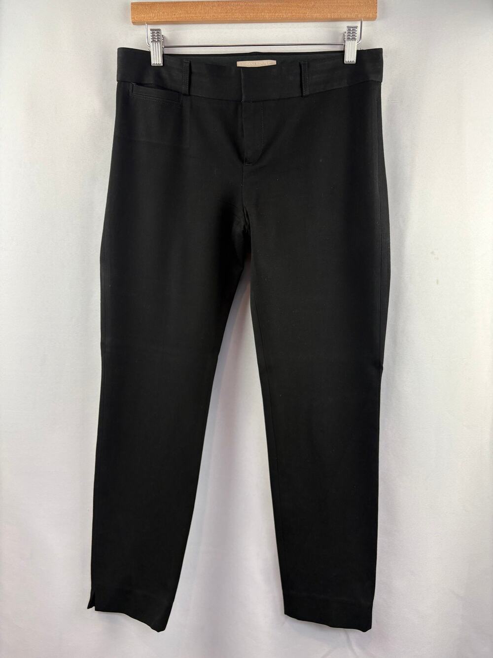 Women’s Banana Republic Size 4 Black Pleated Dress Pants